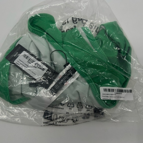 New PrettyLittleThing Green Bikini with Gold Accents Buttom only - Picture 4 of 4